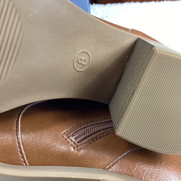 Universal Threads Cleo Ankle Boots NEW - Picture 9 of 11